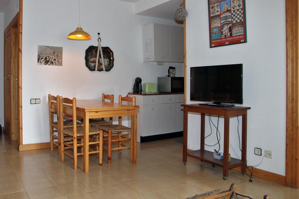 Apartamentos Sapporo III Vielha Ngoại thất bức ảnh