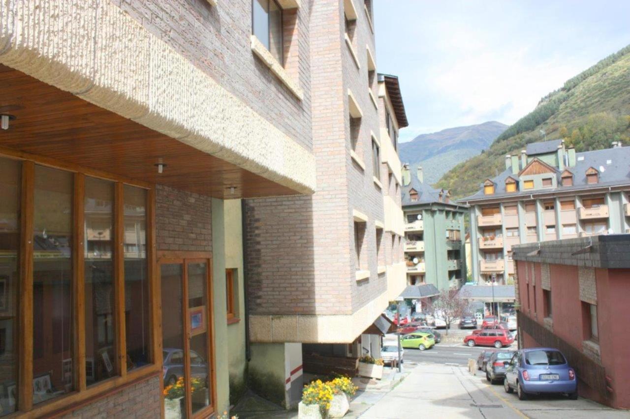 Apartamentos Sapporo III Vielha Ngoại thất bức ảnh